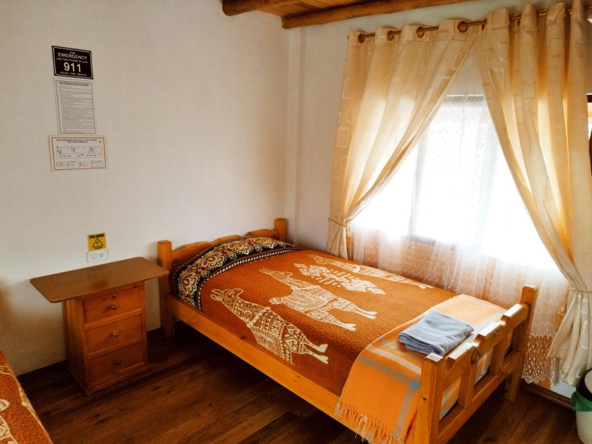 Hostal Taita Cristobal Isinlivi Exteriér fotografie
