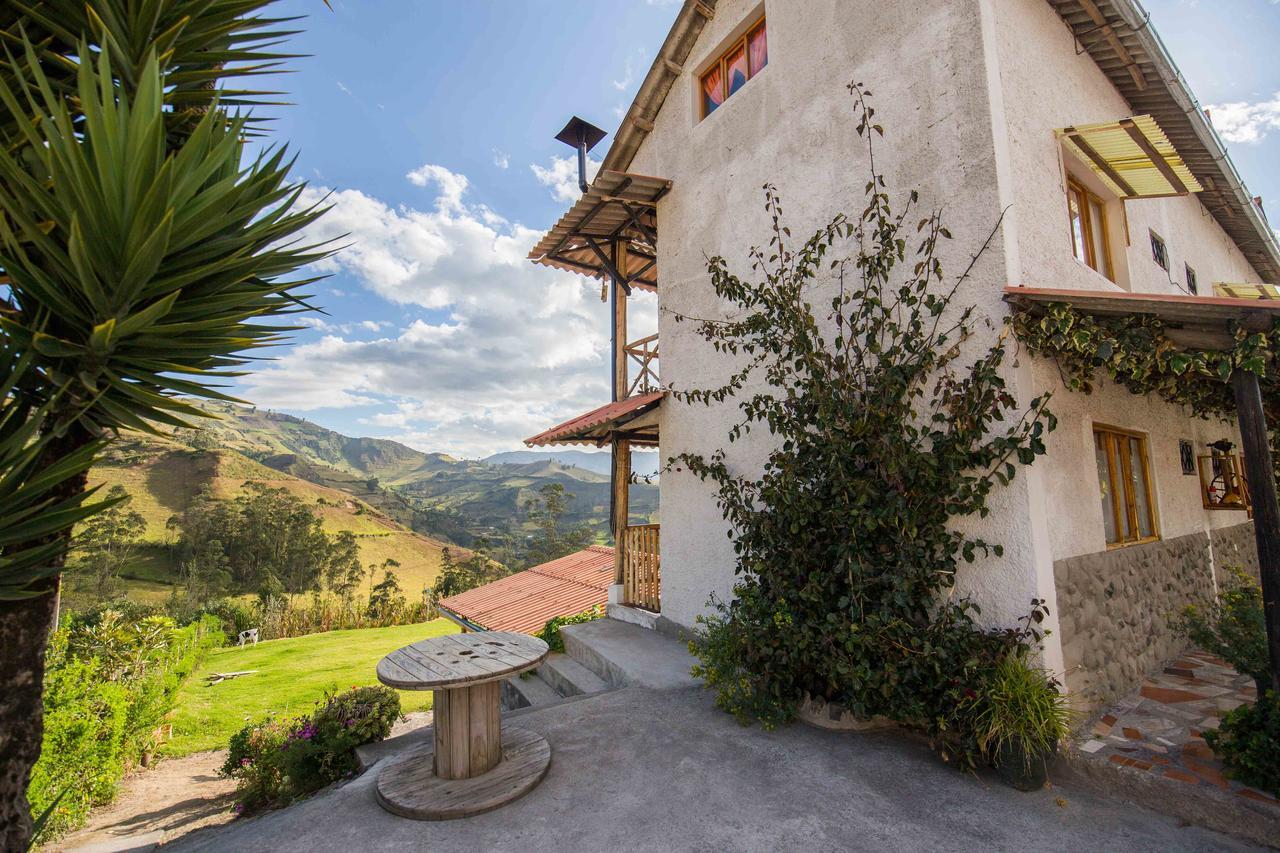 Hostal Taita Cristobal Isinlivi Exteriér fotografie